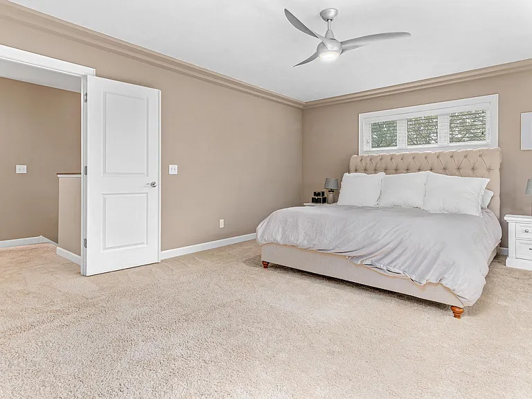 225 Paisley Ln — Photo 23