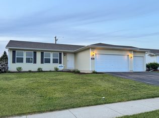 6916 Tupelo Rd, Loves Park, IL 61111