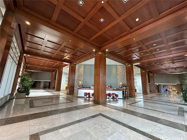 1177 Queen St APT 3707, Honolulu, HI 96814