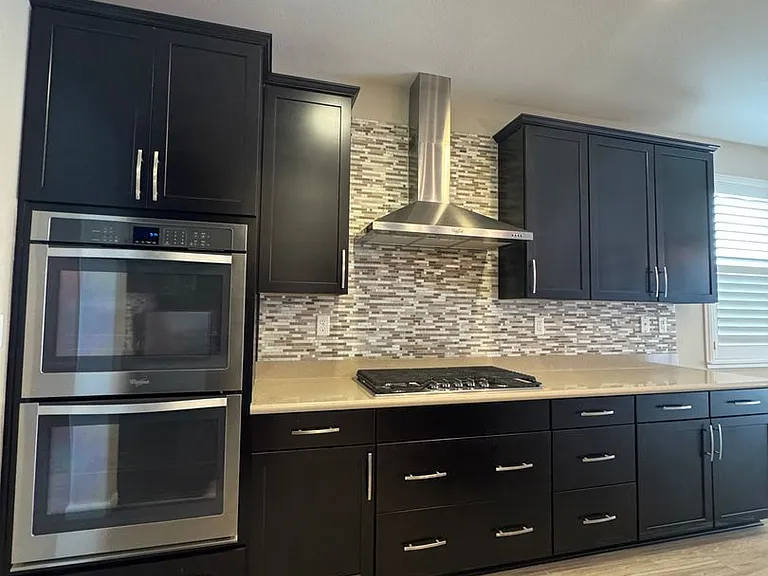 800 Valencia Ct — Photo 24