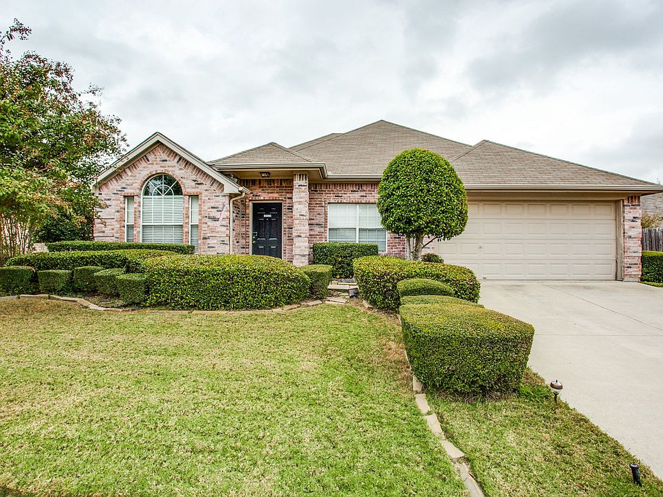 1st image of 107 Quail Briar Ln