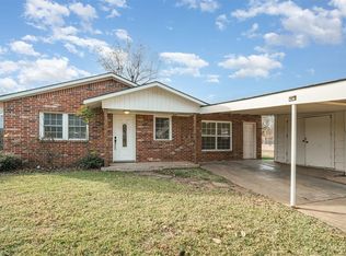 414 N 8th St, Noble, OK 73068