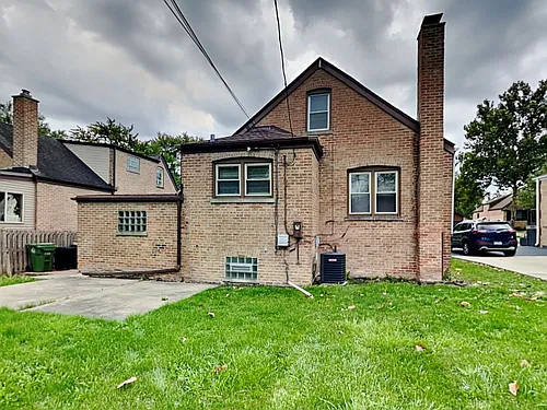 10800 S Tripp Ave Photo 1