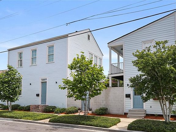 3rd image of 3726 Constance St