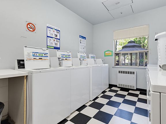 4th image of 18 Mall Rd #601