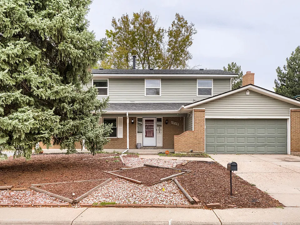 1714 S Moline Ct
