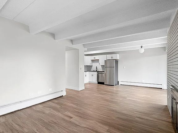 4th image of 4567 E Yale Ave #105-205