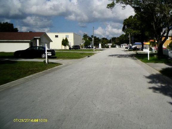 4th image of 3308 57th Ave N