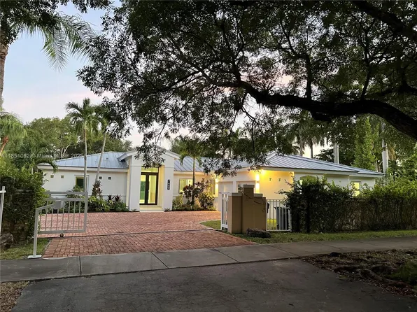 7660 SW 144th St, Palmetto Bay, FL 33158