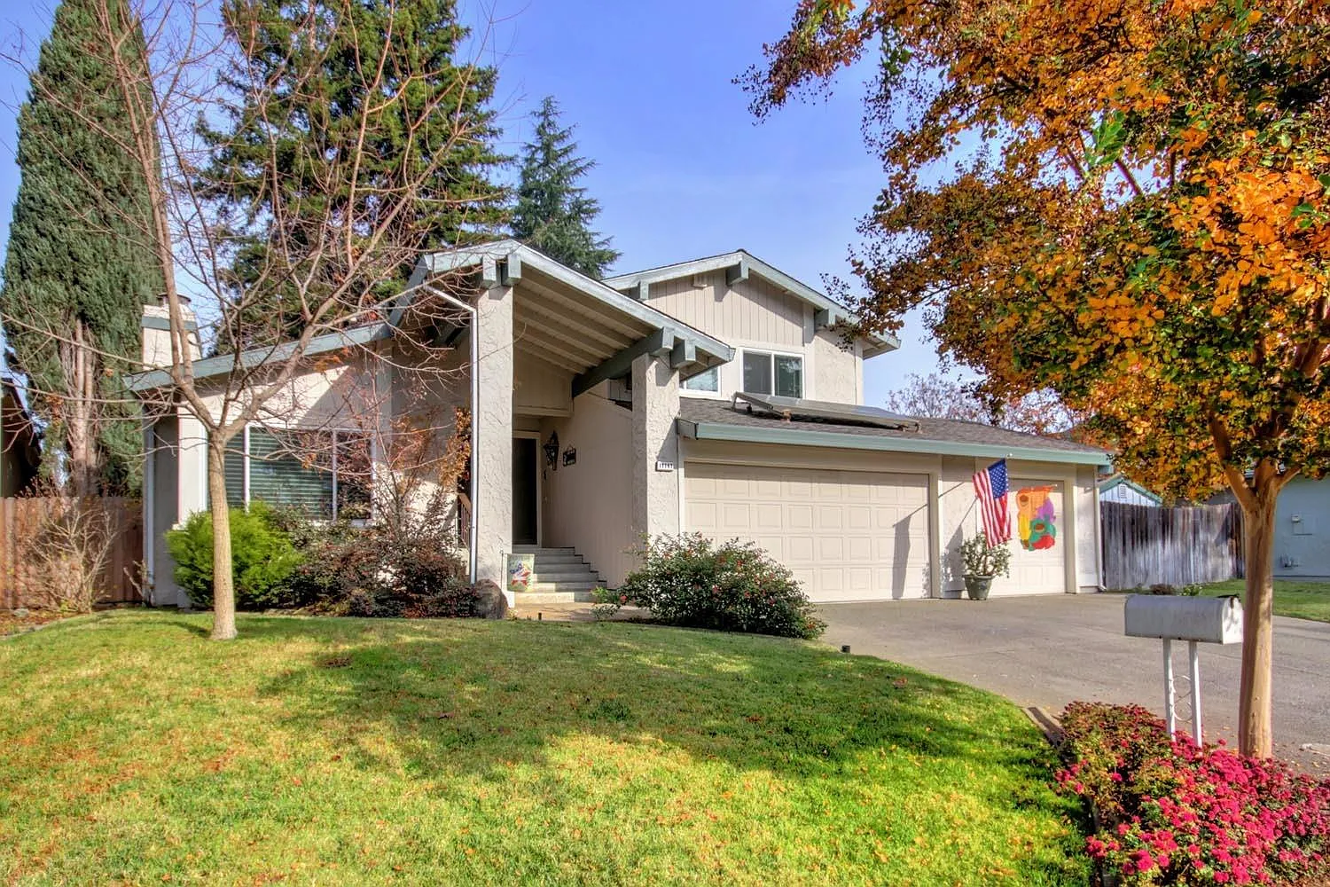 11147 Utopia River Ct photo 1