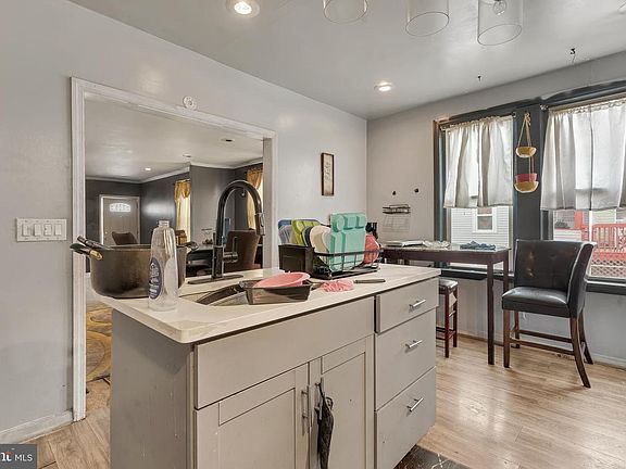 4th image of 2282 Cove Rd