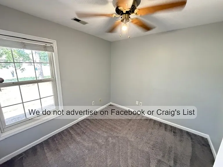 156 Hickman Ct — Photo 13