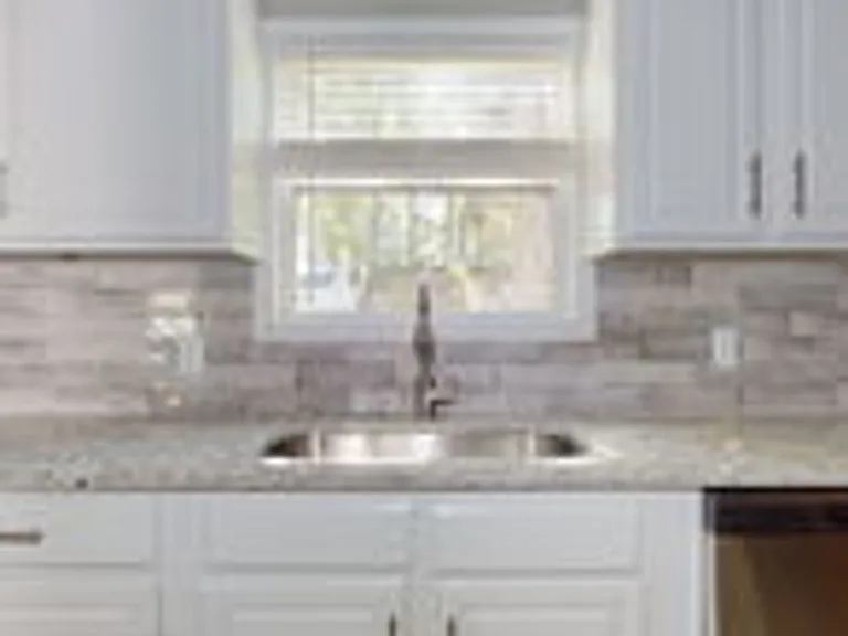 428 Bashford Rd — Photo 12