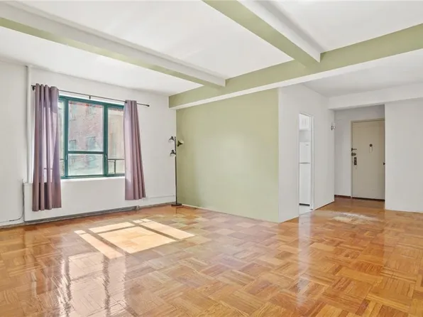 20 Metropolitan Oval #5D, Bronx, NY 10462
