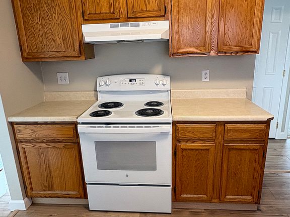 4th image of 2614 E Uintah St