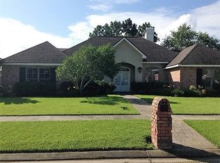205 Rivergate Dr, Lafayette, LA 70508