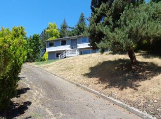 1503 Angelcrest Dr, Medford, OR