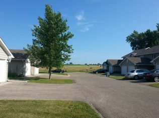 606 25th St SW, Austin, MN 55912