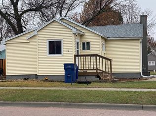 710 4th Ave SE, Watertown, SD 57201