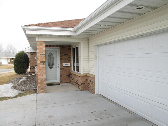 3rd image of 2096 27th Ave S