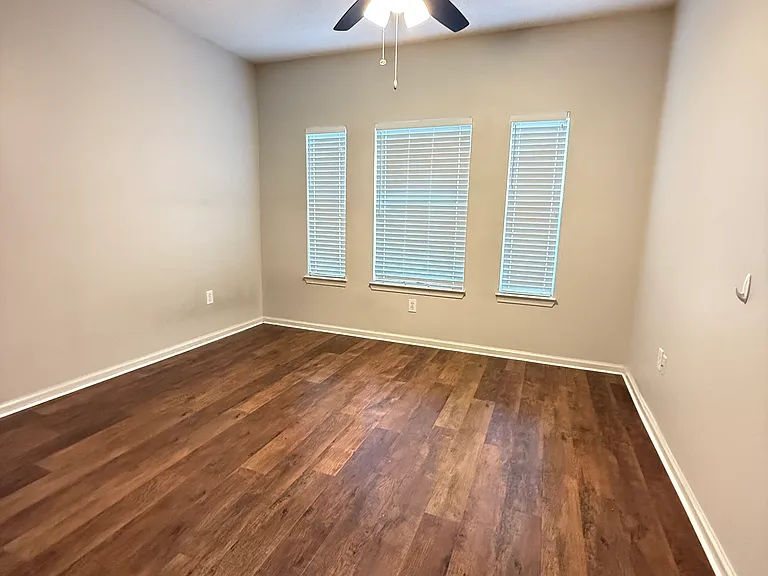 12017 Villanova Dr #109 — Photo 33