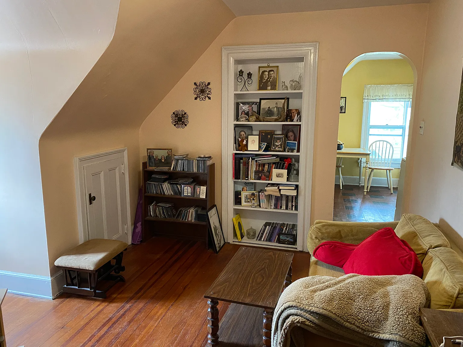 1 bed, 750 sqft, $845 — Photo 2