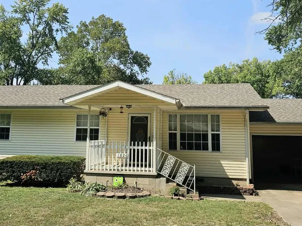 1826 Sherry Avenue, Seneca, MO 64865