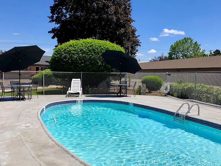 Fairway Village — Photo 33