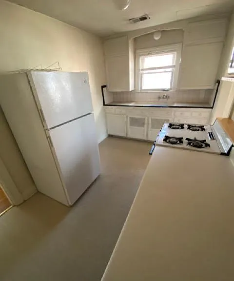 116 Wiltshire Ave #4 — Photo 10