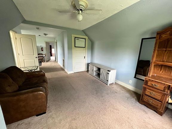 4th image of 860 Blair Ave APT 3
