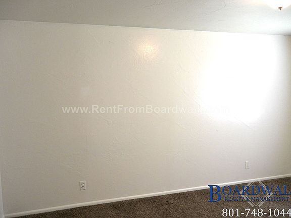 5th image of 4626 Carnegie Tech St APT 3