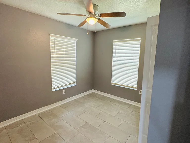 1683 Fricke Ave — Photo 10