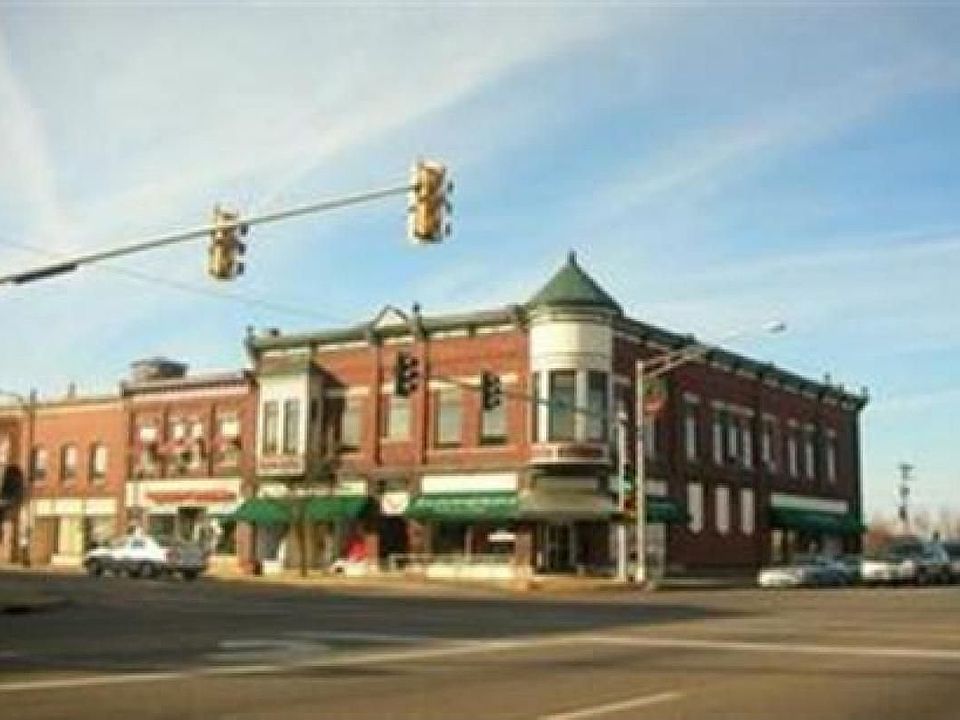 2nd image of 102 W 2nd St