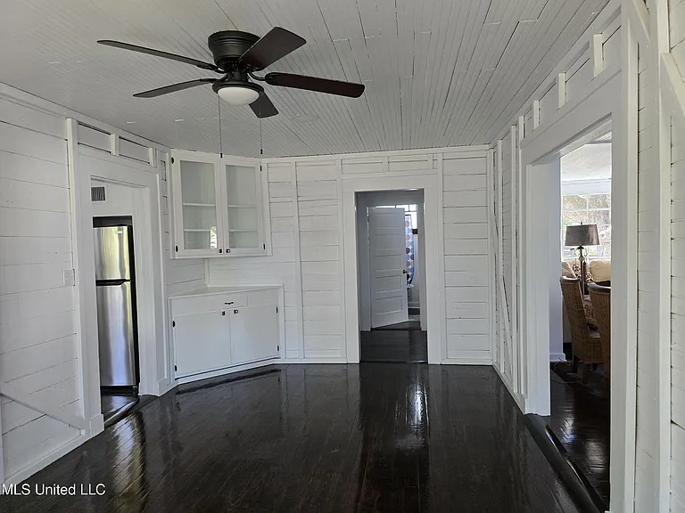 235 Carre Ct — Photo 3