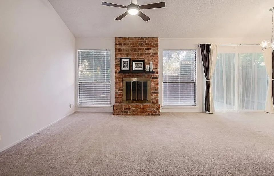 Living Room & Sliding Door to Back Patio