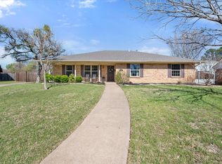 1415 Moss Rose Cir, Irving, TX 75061