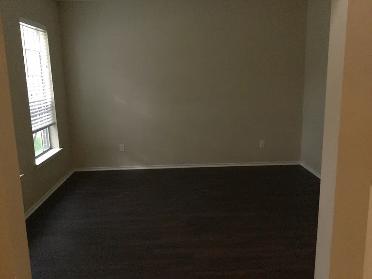 2218 Laurel Oaks Dr — Photo 9