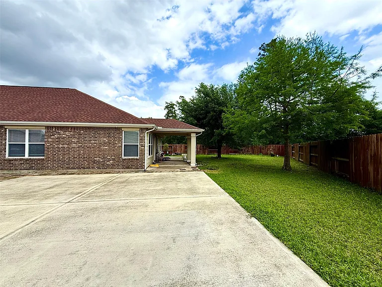 15906 Arapaho Bend Ln — Photo 17