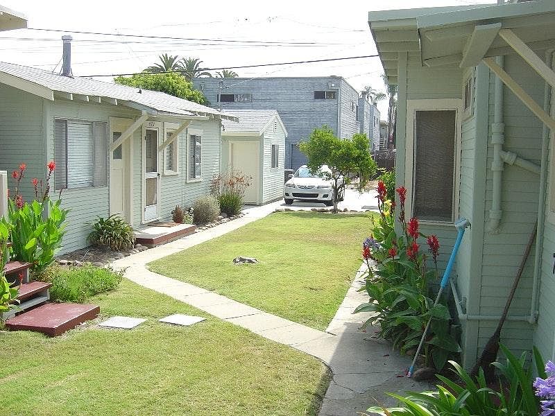 1st image of 4653 Florida St