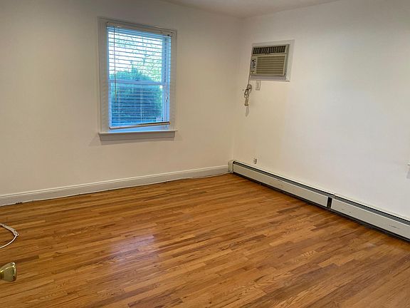 3rd image of 49 Central Ave Floor 1