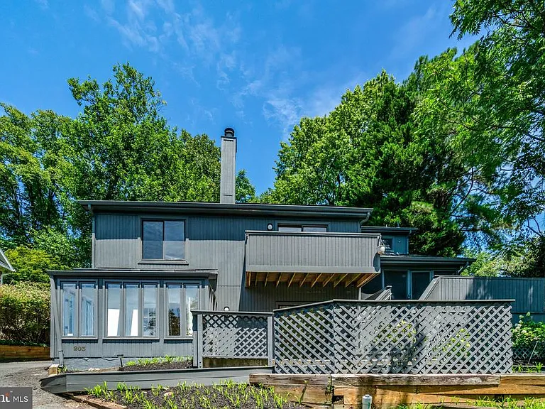 203 W Glendale Ave — Photo 78