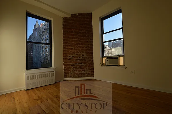 Rented by City Stop Realty | media 2