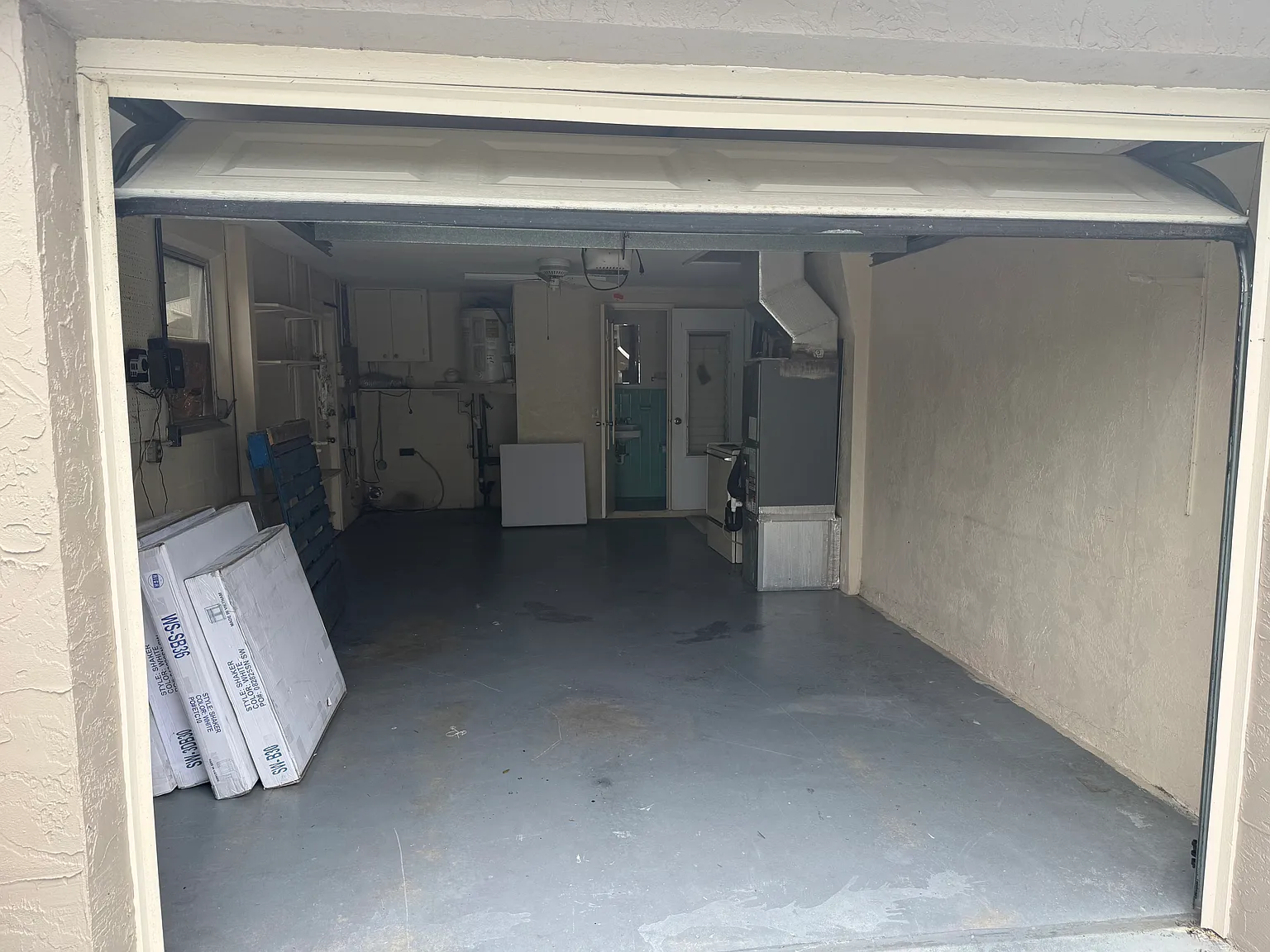 2 bed, 1.5 bath, 1392 sqft, $1,975 — Photo 2