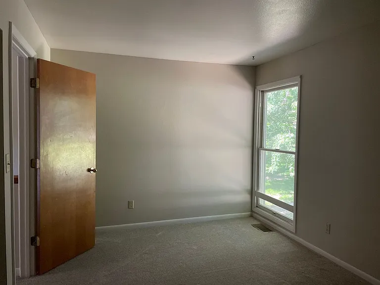 1160 Cambria Ct — Photo 14