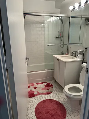 Rented by Oxford Property Group | media 17