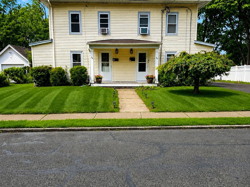 1st image of 22 West St #22