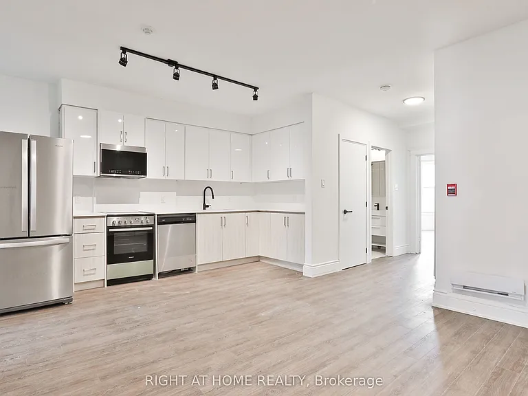 548 College St #2F — Photo 3