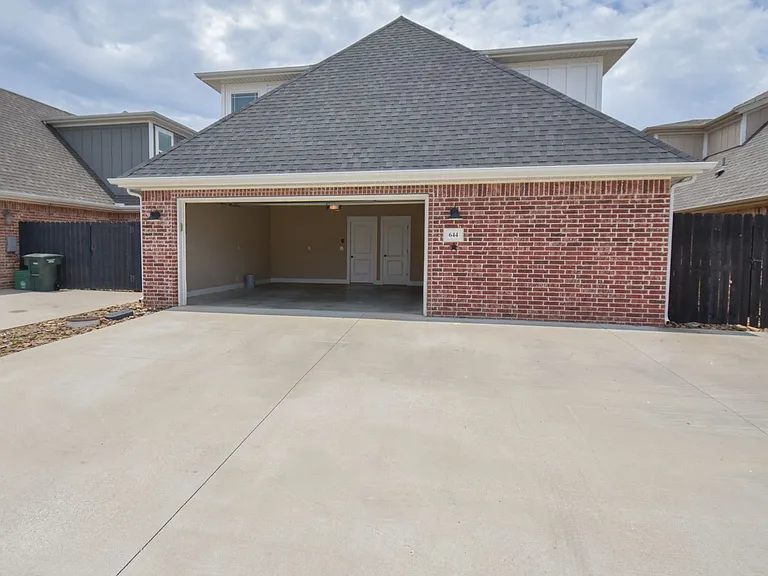 644 N Malbec Rd — Photo 25