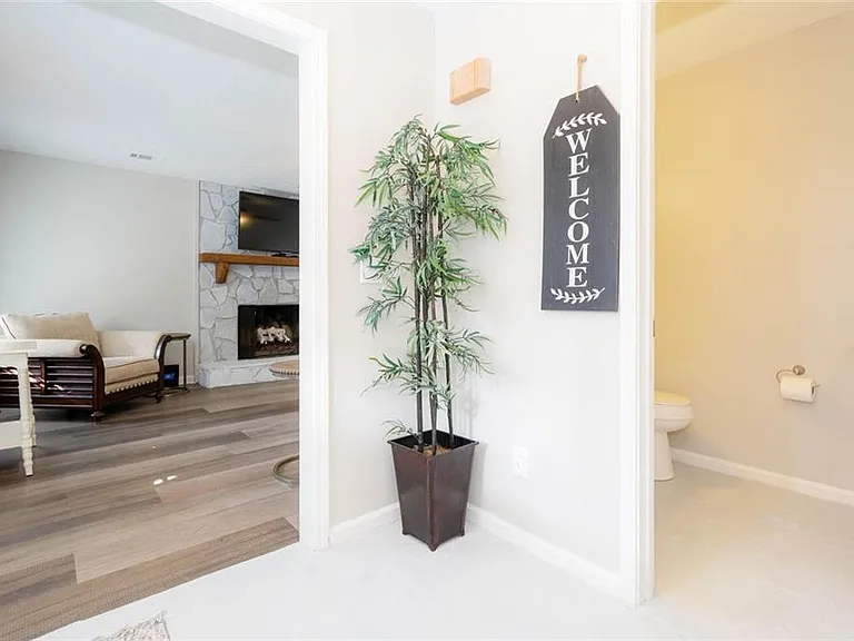 302 Independence Way — Photo 11
