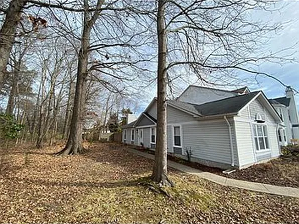 330 Kenley Rd, Virginia Beach, VA 23462